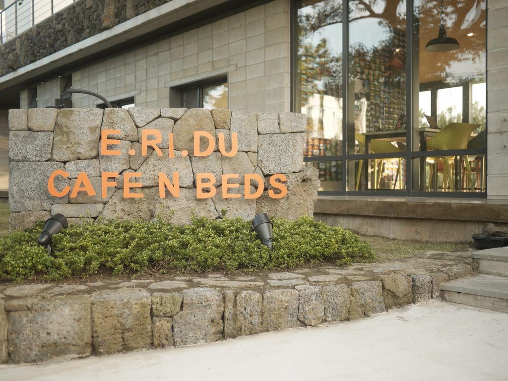 Hotel Eridu Cafe N Beds Seogwipo Exterior foto