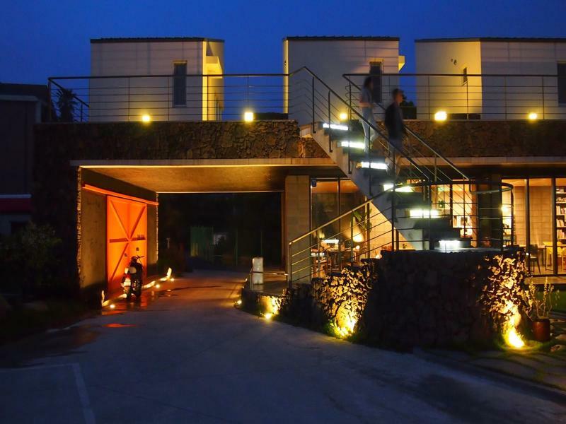 Hotel Eridu Cafe N Beds Seogwipo Exterior foto